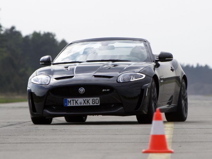  Jaguar XKR-S Convertible 2011 года  (фото 1 из 2)